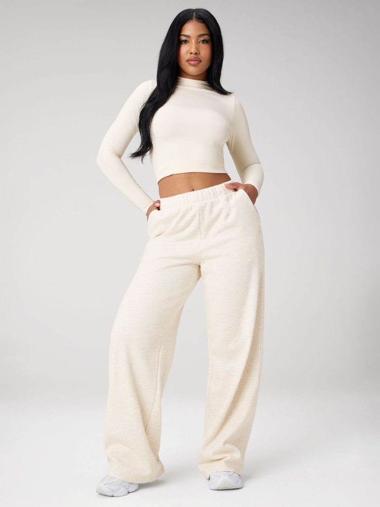 Fabletics Seamless Long Sleeve Essential T-Shirt - صورة 3 من 3 Fabletics Seamless Long Sleeve Essential T-Shirt - صورة 3 من 3