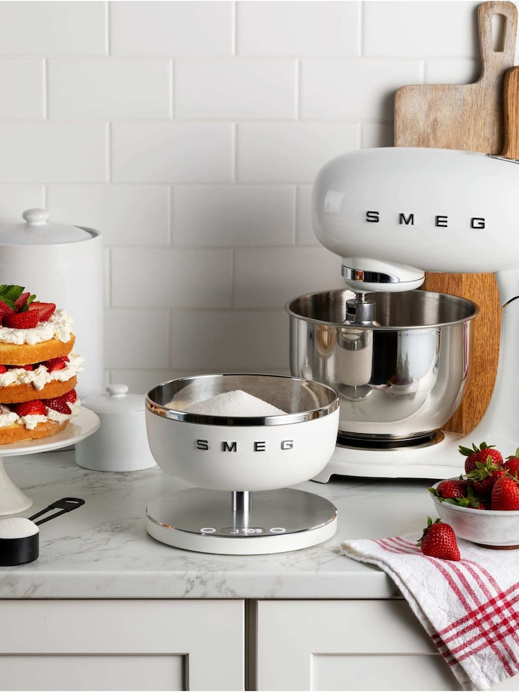 Smeg White Digital Kitchen Scale with Removeable Bowl - Image 11 of 11