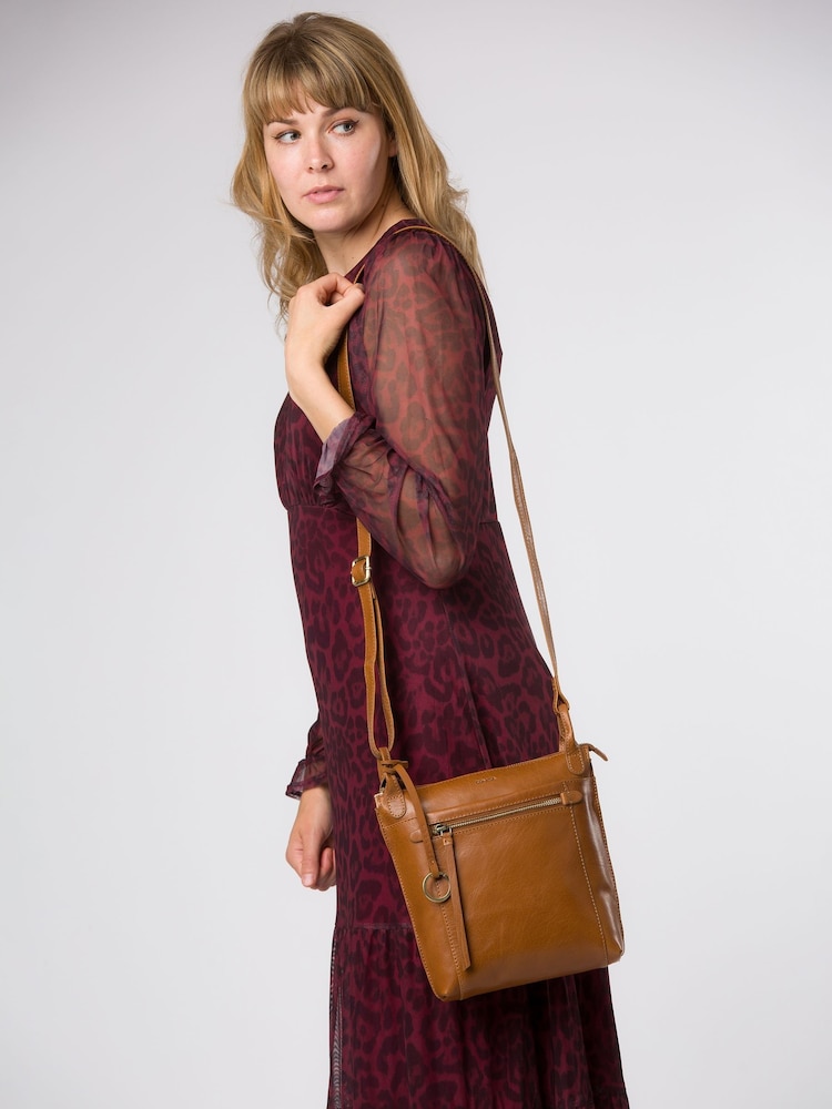 Conkca Zarro Leather Shoulder Bag - Image 3 of 3 Conkca Zarro Leather Shoulder Bag - Image 3 of 3