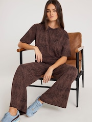 River Island Brown High Waisted Premium Crinkle Wide Leg Joggers - Image 2 of 4