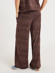 River Island Brown High Waisted Premium Crinkle Wide Leg Joggers - Image 4 of 4