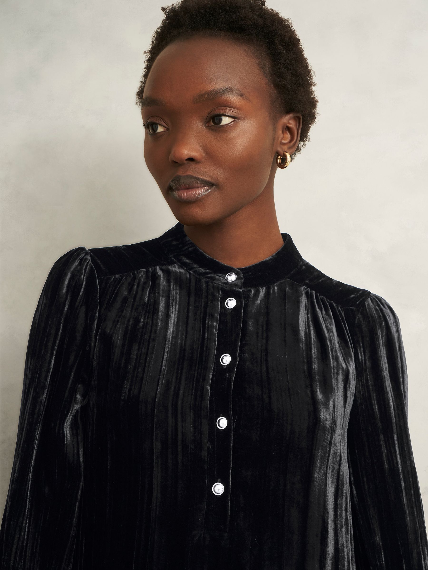 Next：日本 Hobbs Sienna ベルベット ワンピース from Next Japan