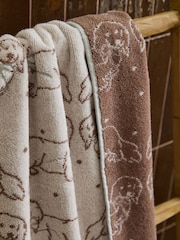 Daphne the Dachshund Towel - រូបភាព 2 នៃ 3