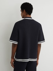 Ναυτικό - Πουκάμισο Reiss Meadows από βαμβακερό κροσέ με κουμπιά - Εικόνα 6 από 7