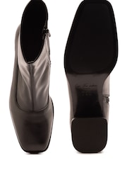 Off The Hook Beverly Chunky Heel Ankle Boots With Side Zipper - Bild 8 von 8