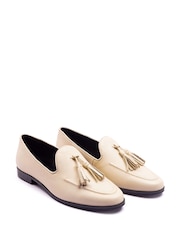 크림 - 오프 더 후크 모젤 가죽 태슬 로퍼 - 6의 이미지 1