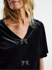 JD Williams Black Velvet Bow Front Angel Sleeve Top - Image 4 of 4