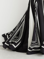 Reiss Black/Ivory Tallie Empire-Line Printed Maxi Dress - Image 5 of 7