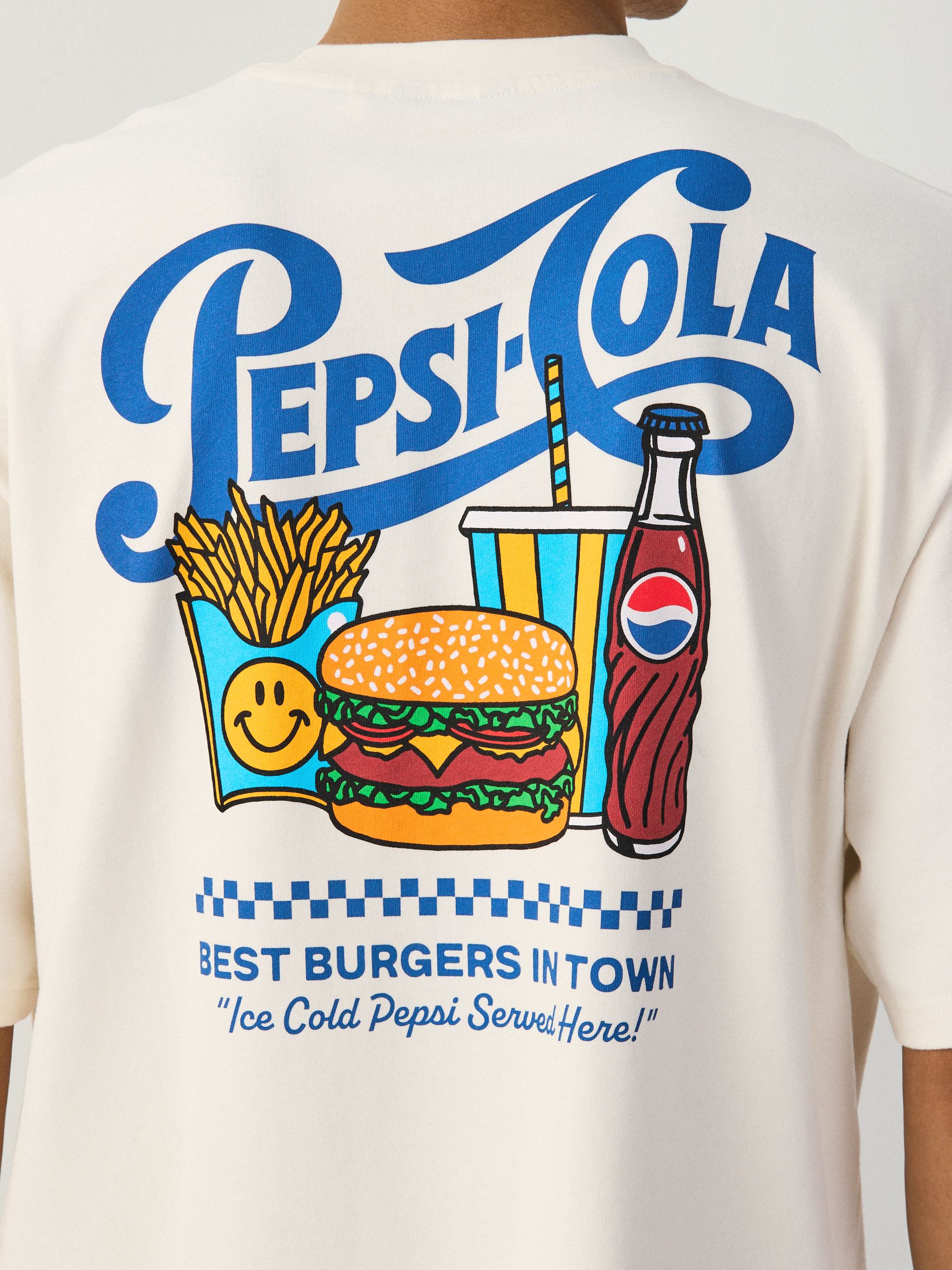 Satın al Beyaz - Pepsi Grafik Baskılı Bol Kesim Tişört Next Turkey