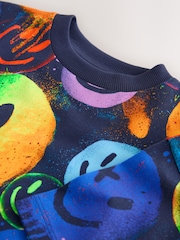 Темно-синий/разноцветный - Футболка свободного кроя с короткими рукавами и принтом (3-16лет) - Изображение 3 4