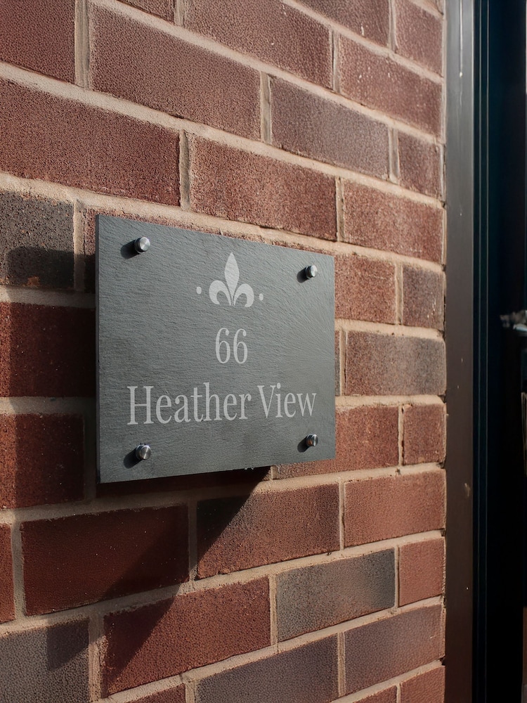 Personalised Ornate Slate House Sign by PMC - Image 3 of 3 Personalised Ornate Slate House Sign by PMC - Image 3 of 3