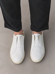 أبيض/وردي - حذاء رياضي سهل اللبس من الجلد من مجموعة Forever Comfort - Image 2 of 9