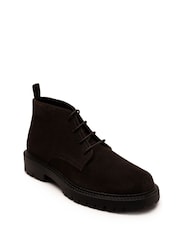 بوت Chukka من الشمواه بإغلاق أربطة عند الكاحل من Off The Hook - صورة 2 من 6