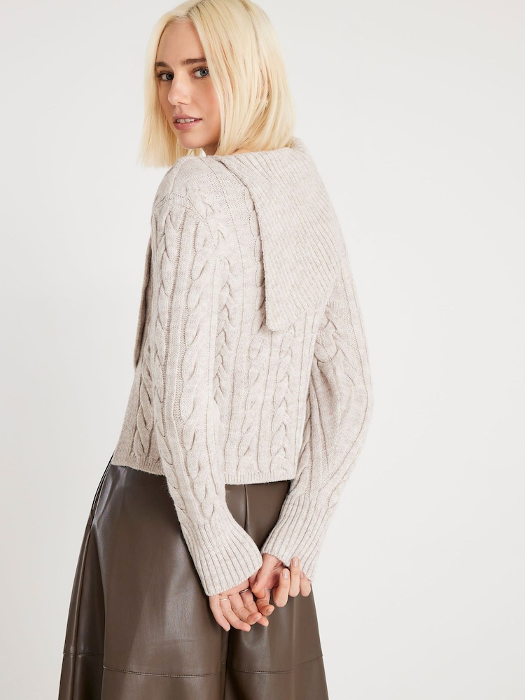 كنزة محبوكة بتفصيل كابل قابل للثني من River Island - صورة 4 من 4 كنزة محبوكة بتفصيل كابل قابل للثني من River Island - صورة 4 من 4