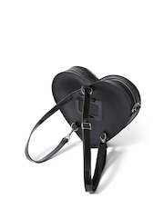Dr. Martens תיק גב בעיטור לב - תמונה 10 מתוך 10