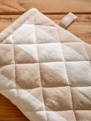 Yard Natural Hayle Stripe Oven Gloves - Image 2 of 3