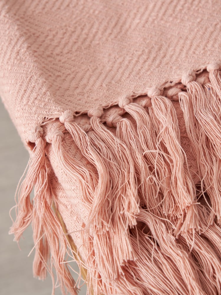 BHS Pink Juno Throw - Image 2 of 4 BHS Pink Juno Throw - Image 2 of 4