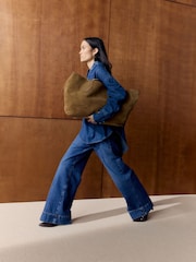 FRAME Headliner The Slice Flare Jeans - Image 2 of 7