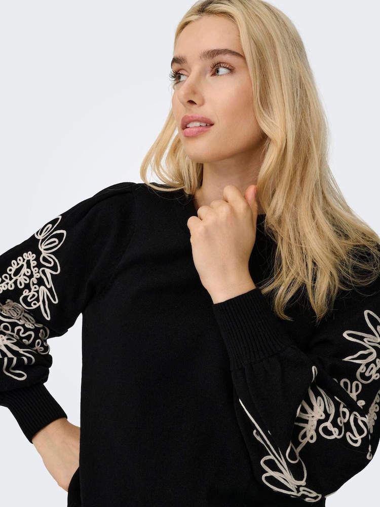 ONLY Black Floral Embroidered Knit Jumper - Image 2 of 6 ONLY Black Floral Embroidered Knit Jumper - Image 2 of 6