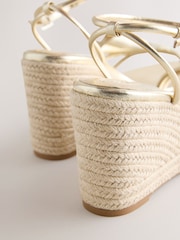 金色 - Forever Comfort® 皮革鬱金香船跟鞋 - 圖片 8/8