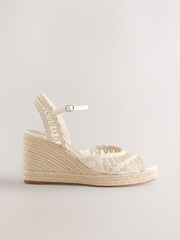 os - Chaussures compensées Forever Comfort® en raphia à bout ouvert - Image 5 de 8