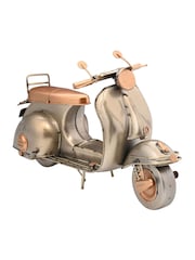 Widdop Silver Harvey Makin Ornament Scooter - Image 2 of 5