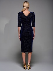 Azul - Jolie Moi Velvet Glitter Bodycon Midi Dress - Imagen 2 de 6