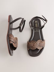 黃褐色棕色 - Forever Comfort® 梭織平底涼鞋 - 圖片 1/5