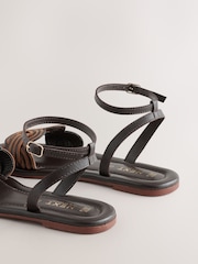 黃褐色棕色 - Forever Comfort® 梭織平底涼鞋 - 圖片 5/5