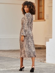 Sosandar Brown Animal Print Knot Front Plisse Dress - Image 4 of 5