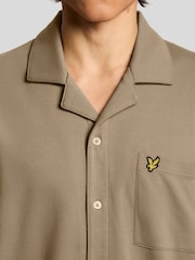 Lyle & Scott Brown Taped Interlock Revere Shirt - Image 3 of 6