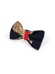 Chelsea Peers Blue Pets Christmas Leopard Print Bow-Tie - Image 3 of 4