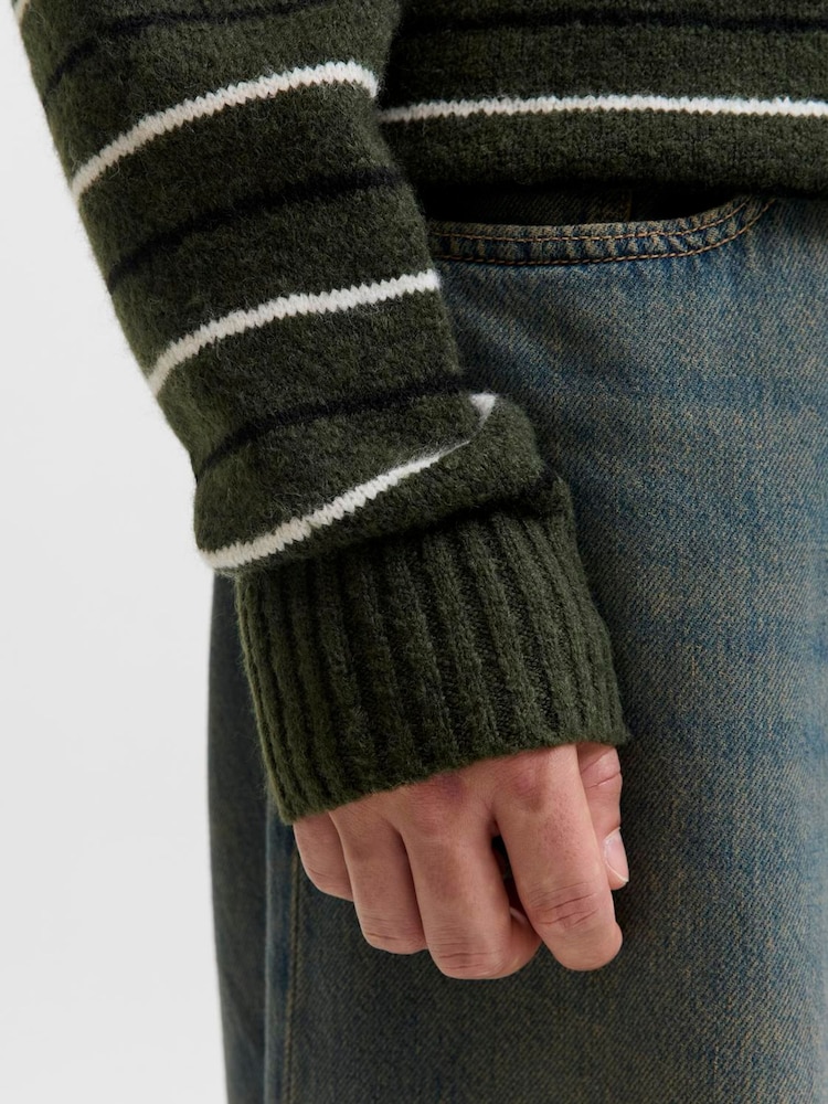 JACK & JONES Green Stripe Knit Crew Neck Jumper - Image 5 of 5 JACK & JONES Green Stripe Knit Crew Neck Jumper - Image 5 of 5