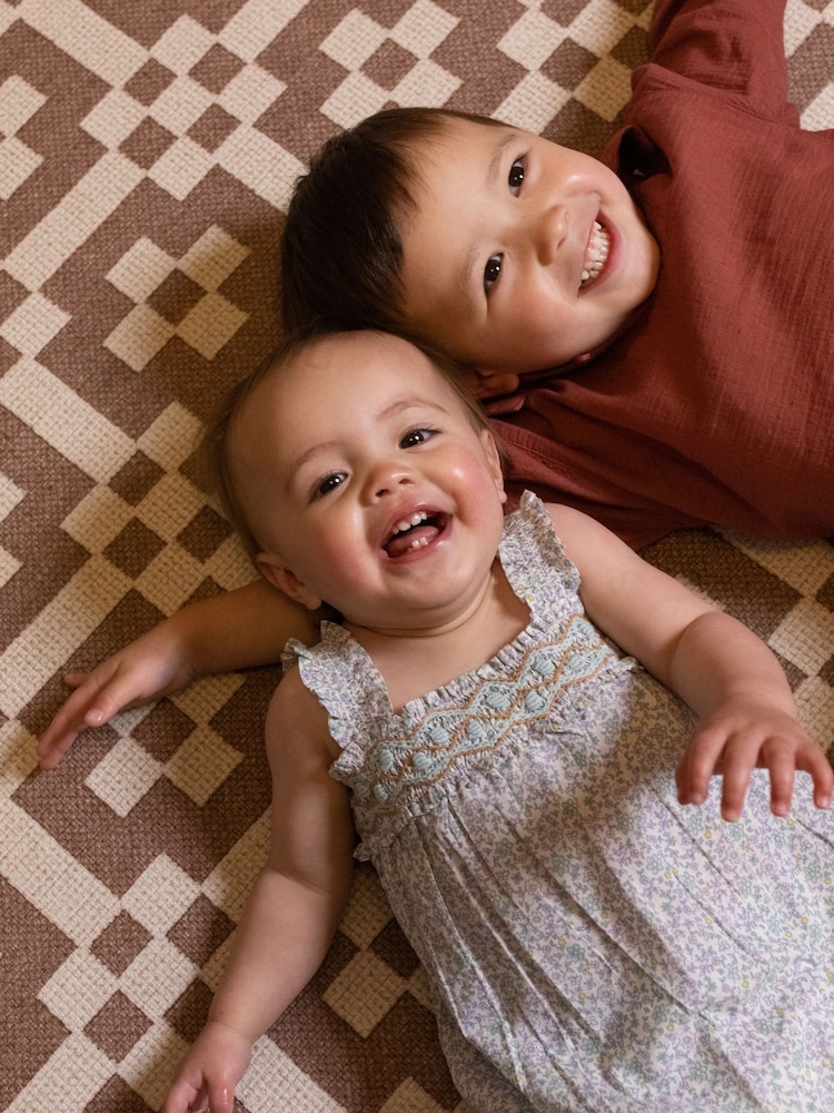 Totter + Tumble Raspberry Umber The Brecon + Weaver Compact Large Size Playmat - Image 6 of 6