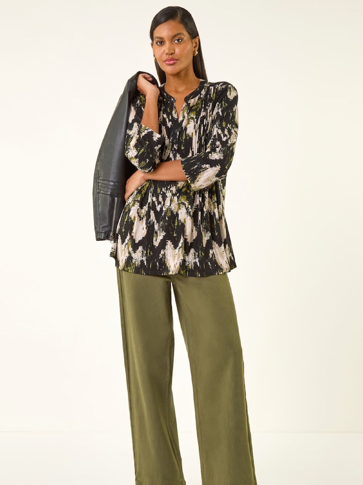 Roman Black Abstract Print Pintuck Stretch Shirt - Image 2 of 5 Roman Black Abstract Print Pintuck Stretch Shirt - Image 2 of 5