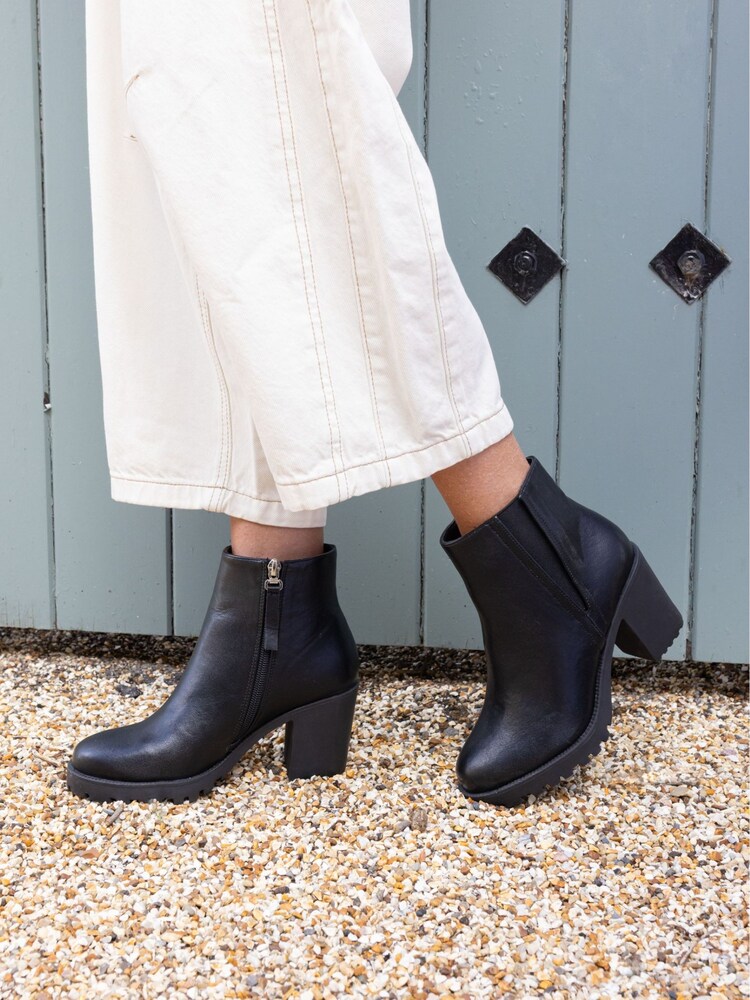 Novo Black Jemma Chelsea Cleated Unit Ankle Boots - Image 1 of 6 Novo Black Jemma Chelsea Cleated Unit Ankle Boots - Image 1 of 6