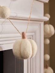 Cream Felted Autumn Pumpkin Garland - Image 2 of 3