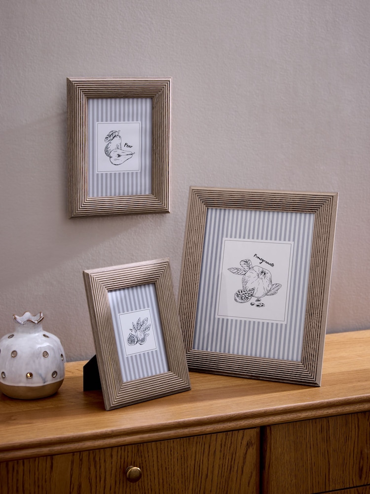 Linear Texture Photo Frame - Bilde 1 av 4 Linear Texture Photo Frame - Bilde 1 av 4