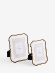 Antique Gold Metal Antique Shaped Photo Frame - Image 4 of 5