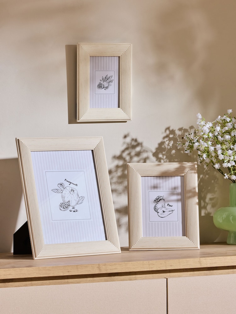 Linear Texture Photo Frame - Bilde 1 av 4 Linear Texture Photo Frame - Bilde 1 av 4
