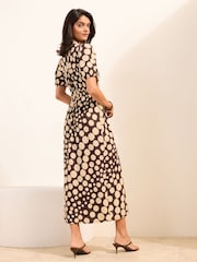 Friends Like These Chocolate Brown/Cream Spot Short Sleeve Jersey Tie waist Midi Dress - Image 4 of 4