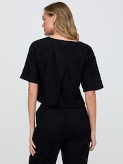 أسود - Raffya Opal Broderie Anglaise Split Open Back Blouse - صورة 2 من 4