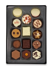 Hotel Chocolat Patisserie H Box - Image 2 of 4