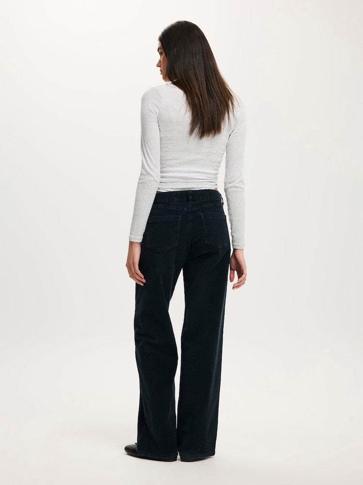 כחול  - Cotton On מכנסי קורדרוי בגזרה ישרה ובגובה מותניים נמוך - תמונה 2 מתוך 6