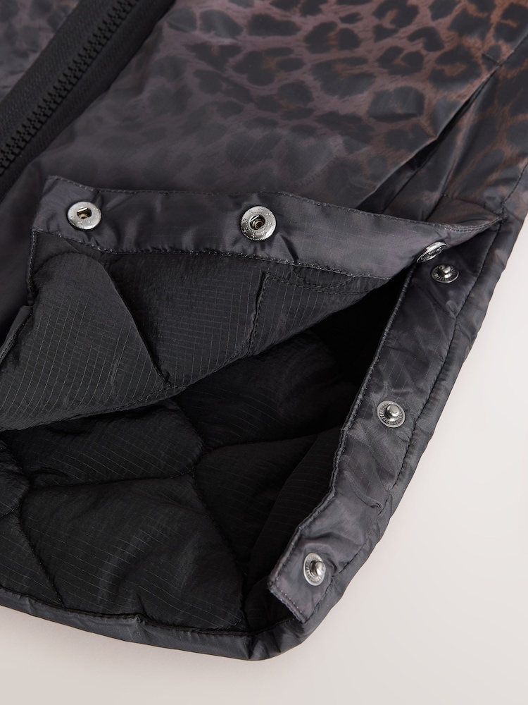 smALLSAINTS Leopard Ombre Printed Mid Length Mac Logo Tab Hooded Zipper Detail Padded Jacket - Image 8 of 8