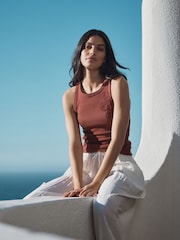 赭棕色 - Ribbed Crochet Vest Top - 圖片 3/5