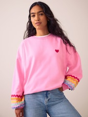 Pink Rainbow Ric Rac - Little Bird Oversized Crew Neck Sweatshirt - Attēls 3 no 5