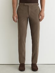 Marrón topo - Reiss Regent Brushed Twill Tailored-Fit Trousers - Imagen 3 de 6