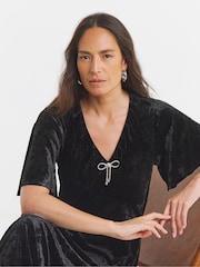 JD Williams Black V-Neck Short Sleeve Bow Crushed Velvet Dress - Image 3 of 4