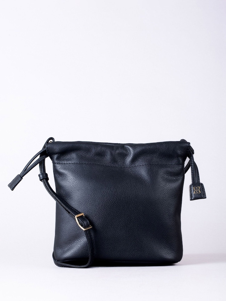 Lakeland Leather Black Eskrigg Drawstring Cross Body Bag - Image 2 of 5 Lakeland Leather Black Eskrigg Drawstring Cross Body Bag - Image 2 of 5